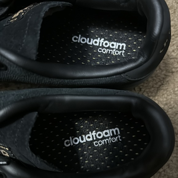 ♠️Adidas Shoes ♠️ - Picture 8 of 9